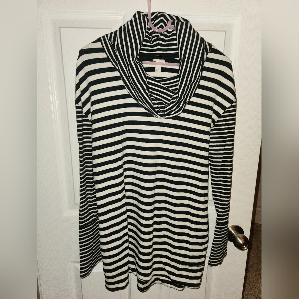 Merona cowl neck tunic size large